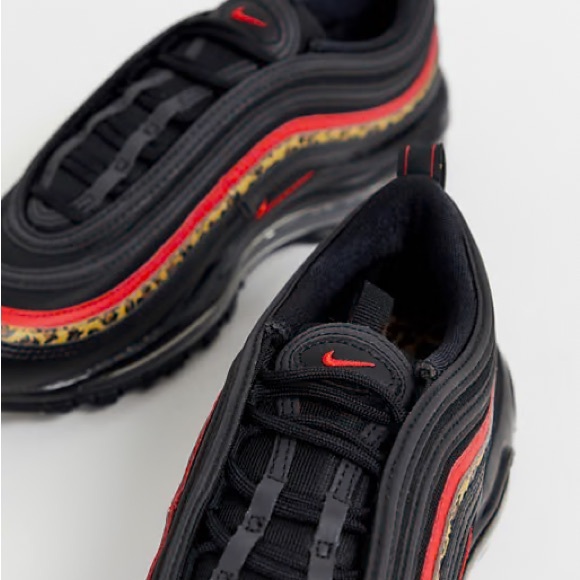 AIRMAX 97 NIKE WOMANS SNEAKERS
Size 6.5 - Picture 4 of 4